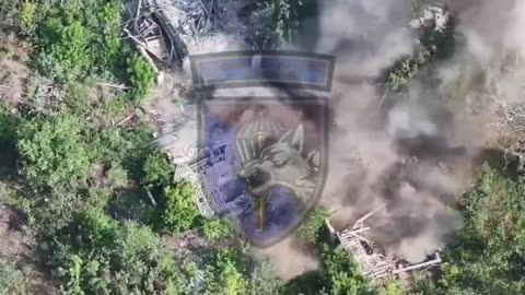 Ukrainians Dropping Landmines Onto Russian Fortifications