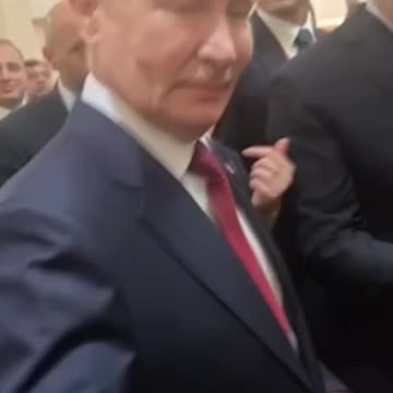 Putin guiña a un periodista tras reunión con Erdogan