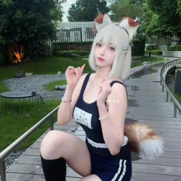 Elegant Black Cropped Tee Teasing Romantic Dance | Daily Beauty EP 1470