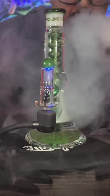 Wake n Bake with Phoenix Star Freezable Glycerin Bong #420 #bongguy