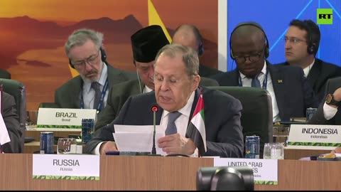 Lavrov espone le idee per lo sviluppo della banca BRICS
