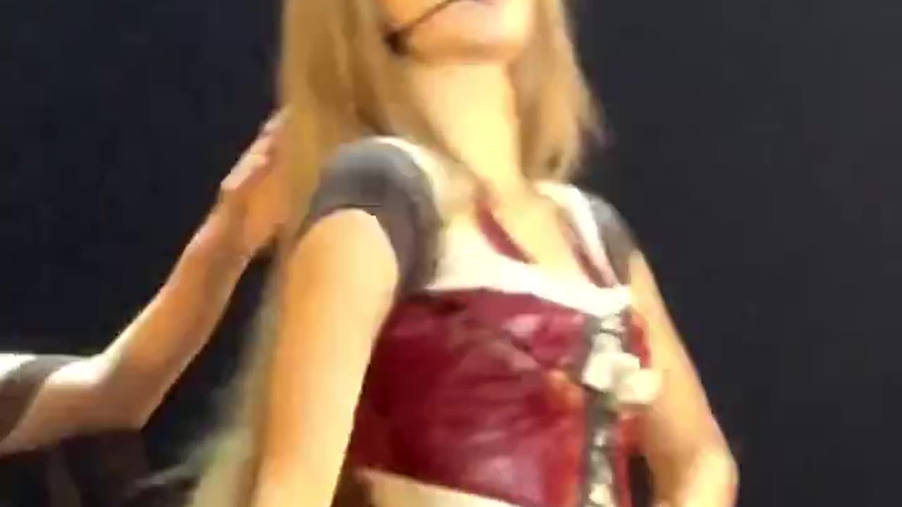 Blackpink Lisa World Tour Deadline 2025