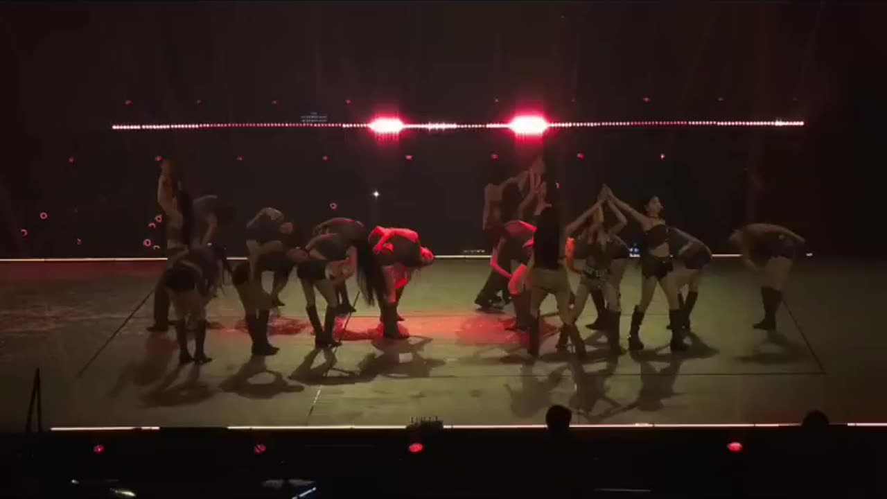 Twice World Tour 2025 kpop