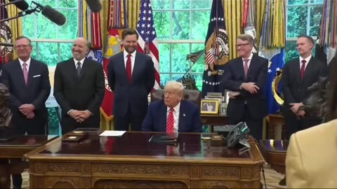 The Funniest President In History!! 😂 (CC)