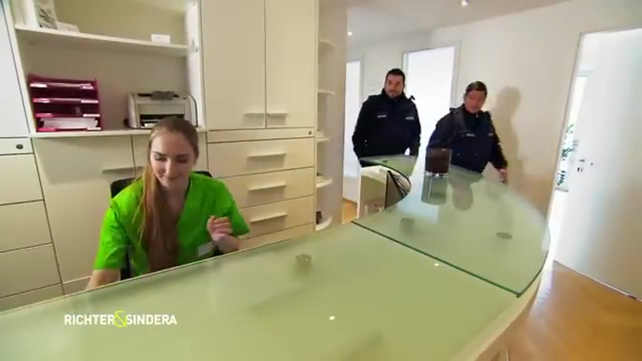 Unter Nark(hose)! Fehlender Slip nach OP! ｜ Richter & Sindera