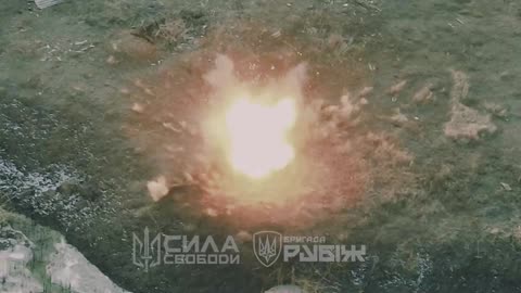 Pounding Russian Infantry in 4K