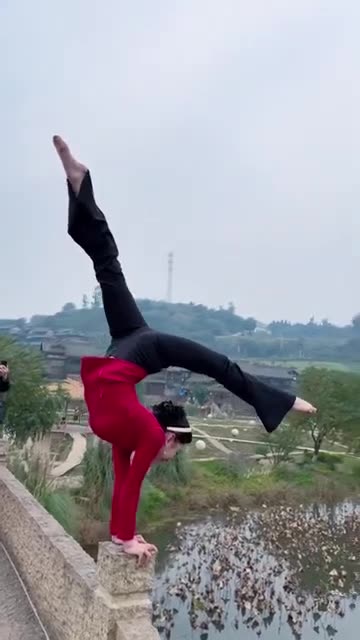 Dengerous Yoga Poses