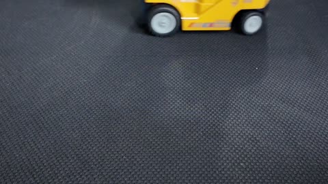 I'm Addicted to this RC Forklift #gadgets #amazonfinds #shorts