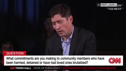 Mayor Jacob Frey apologizes to a Somali immigrant for the Invasion of Federal Law enforcement