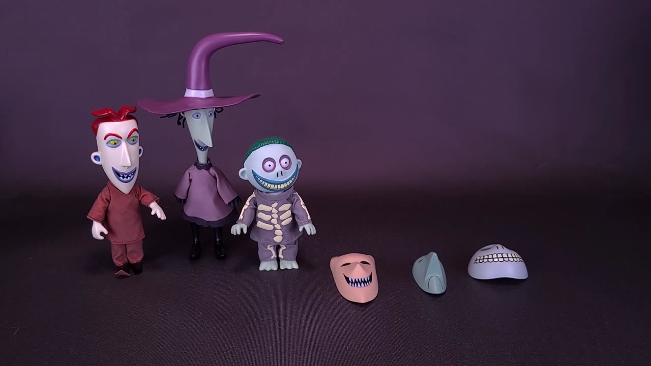 Diamond Select A Nightmare Before Christmas Lock Shock and Barrel Collectors Dolls