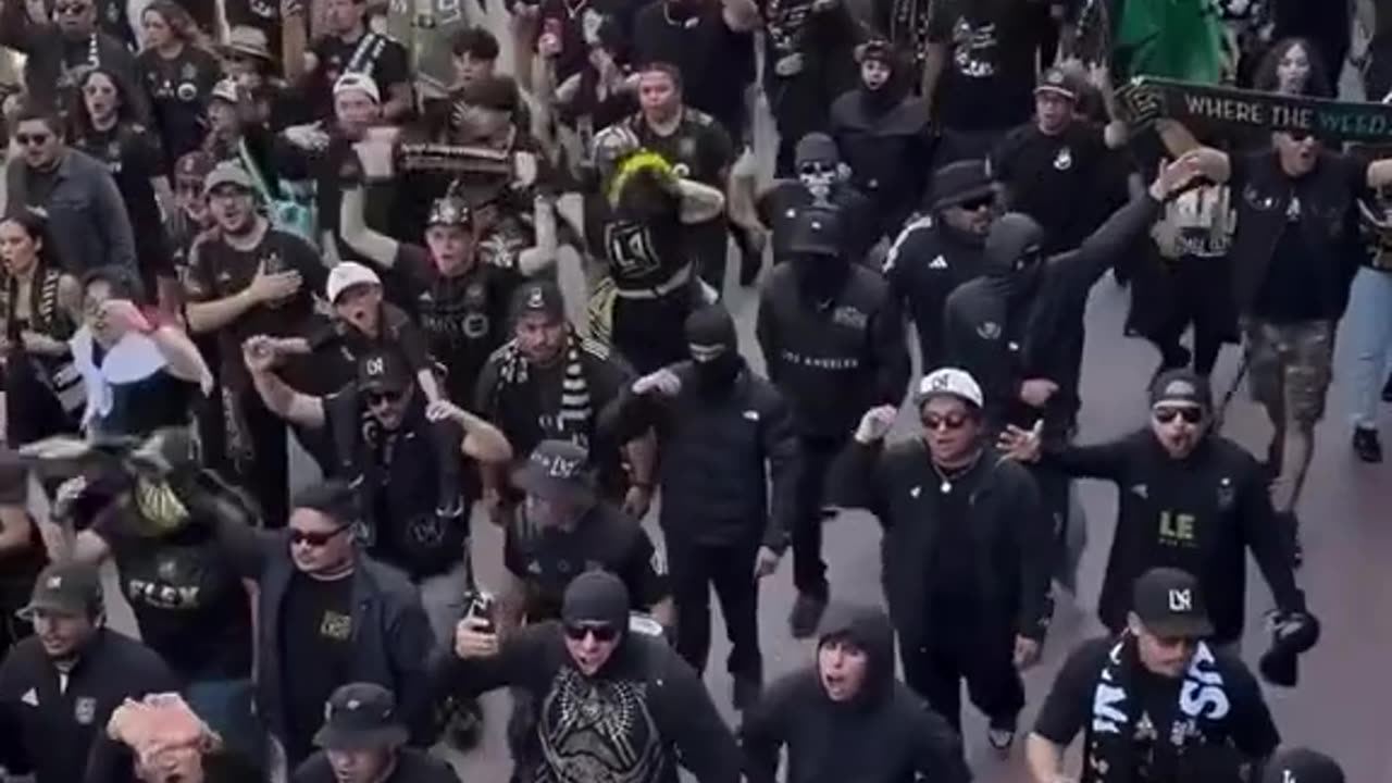 Thousands march to take ICE OUT OF LOS ANGELES