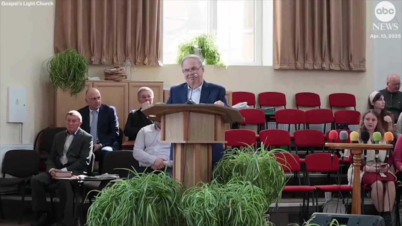 😓 The moment two ballistic missiles strike on Sumy on April 13 during a service