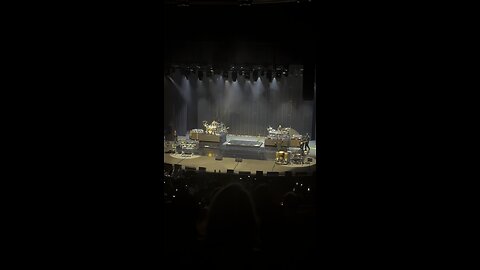 Earth Wind & Fire “Shining Star” live The Venetian Las Vegas
