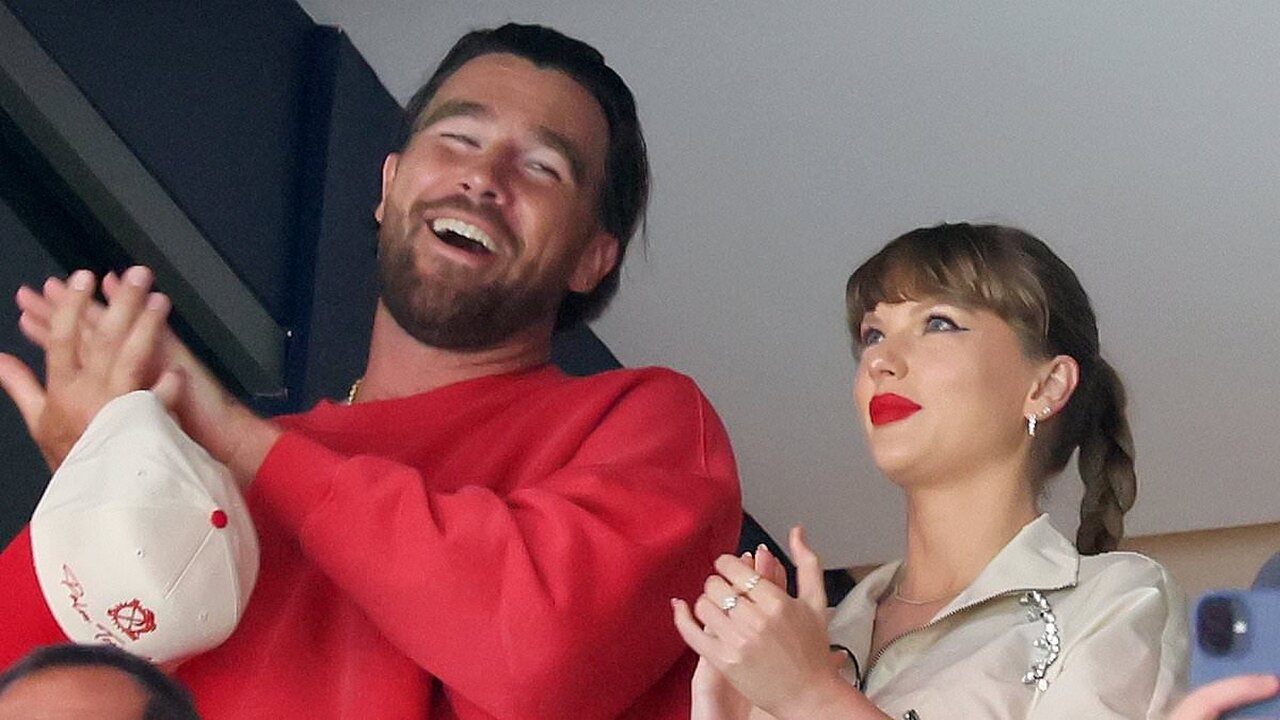 Taylor Swift & Kelce Shock NHL Fans