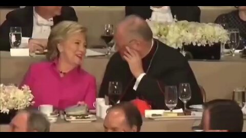 🔞 THROWBACK: Trump accuses Hillary Clinton of child trafficking