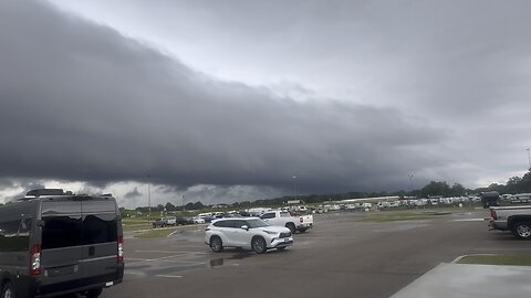 Storm Rolling In ⛈️⛈️