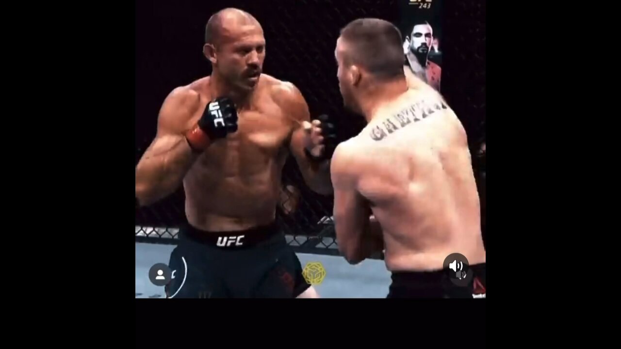 This Mugger Had No Idea He Was Fighting an MMA Pro!