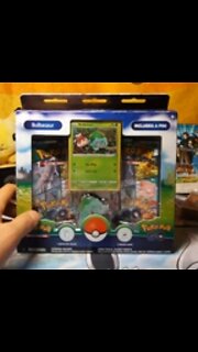 Whats Inside pokemon go bulbasaur box