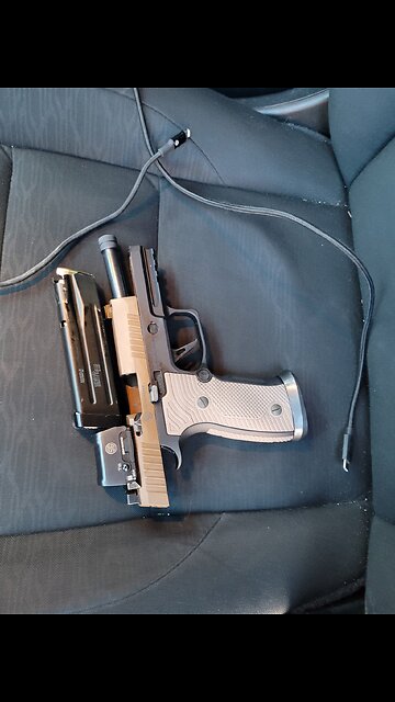 New shooting in Minneapolis today by Border Patrol