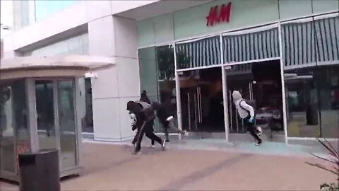 [Jun 9, 2020] 'Serve & Protect' ??? Cops Stand Down as Retail Mall Looted in Walnut Creek, CA [aplanetruth 4u]