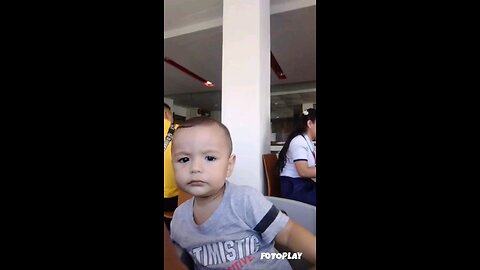 Jollibee Cheesy Yumburger 1st Review