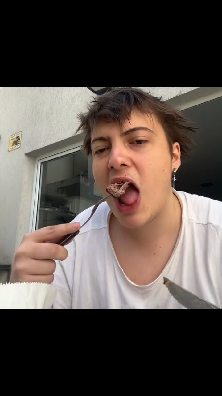 El pedido de un lugar desconocido le deja boquiabierto