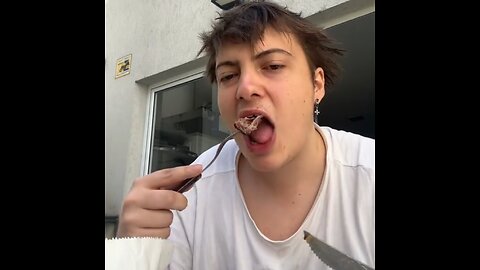 El pedido de un lugar desconocido le deja boquiabierto