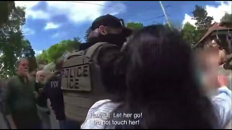 Councilwoman tries to block ICE from arresting an illegal immigrant
