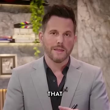 Crowd Goes Silent After Hearing Elon Musk Tell Ben Shapiro His Warning