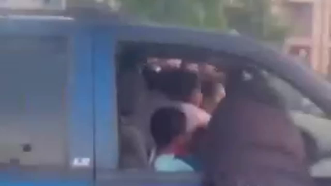 Drunk Sheboon does doughnuts with car with her nigglets in LA last night