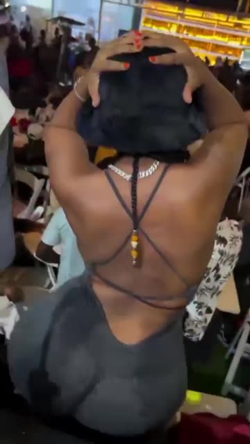 Sneaking a peek at me and my big butt.