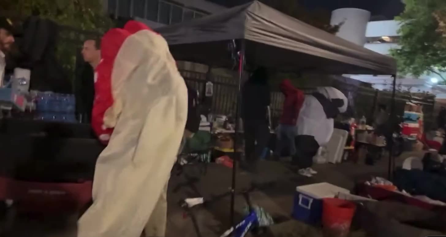 Portland ANTIFA encampment and supply tents are back up