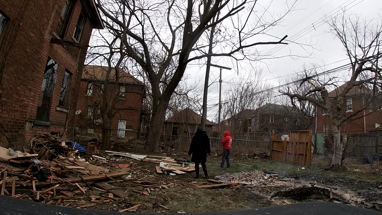 more shea show eating with my guys and leroys house. shea show