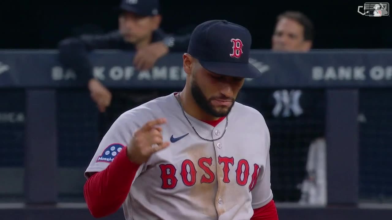 Abraham Toro muestra su polivalecia defensiva