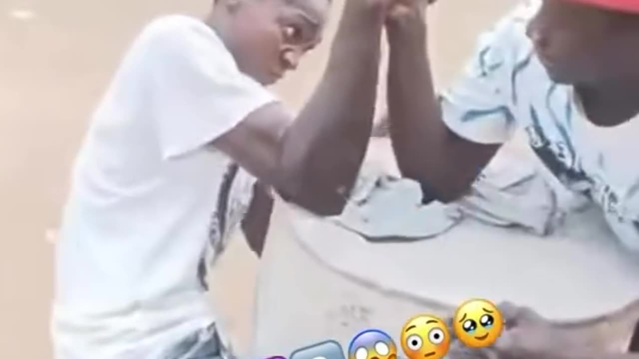 IM CRYING 😭😭😭