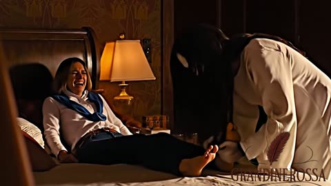 Deleted scene: Jaime Ray Newman tickled by Sadako!