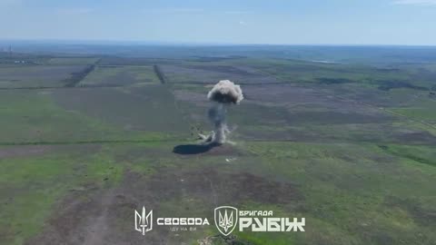 huge explosion of tank by fpv drone stike
