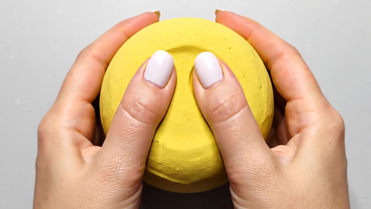 Oddly Satisfying ASMR Sandy Manipulation