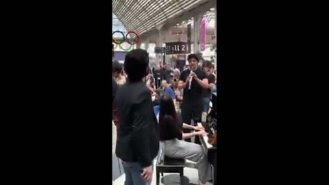More white people mob action. The beautiful way to mob action...bet you agree