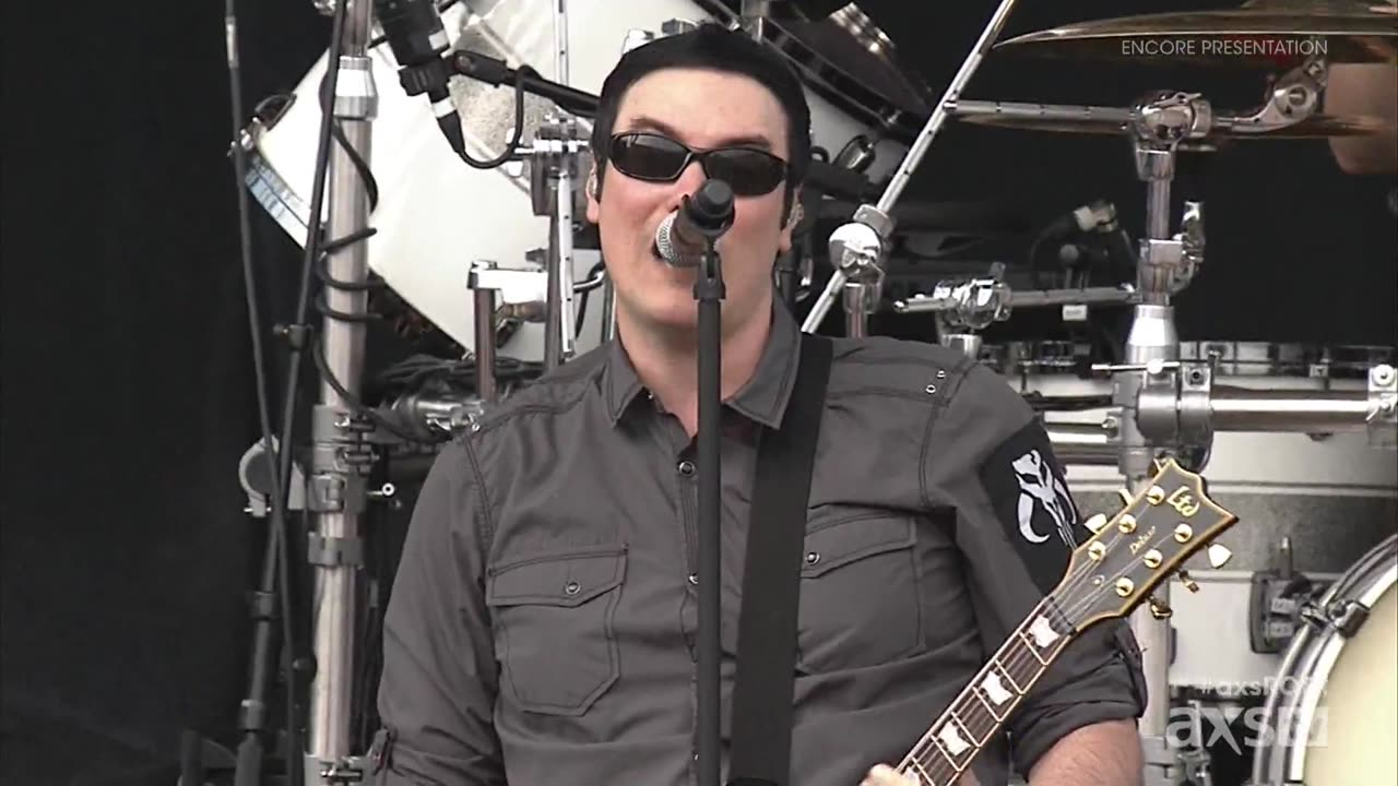 Blow Me Away - Breaking Benjamin (live)
