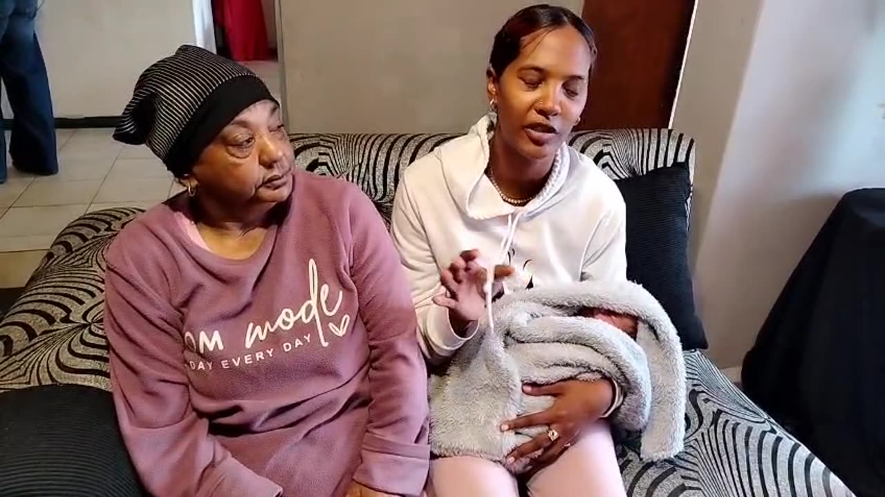 Mom and child reunion after abduction