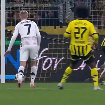 Does the ball touch the floor? 🤔