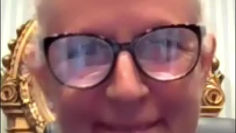 My Grandma Broke a Spoon on Me (Childhood Story)