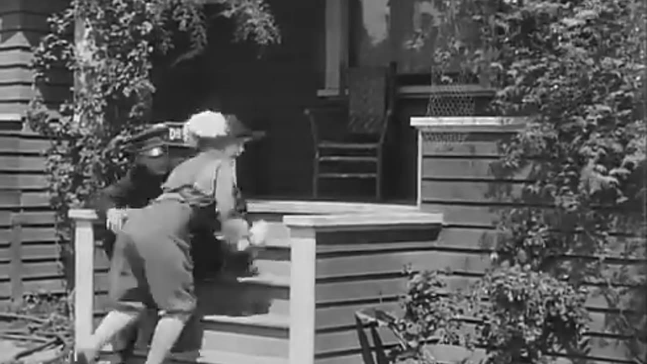 Charlie Chaplin - Shorty