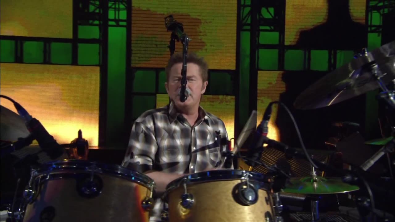 Hotel California - Eagles (live)