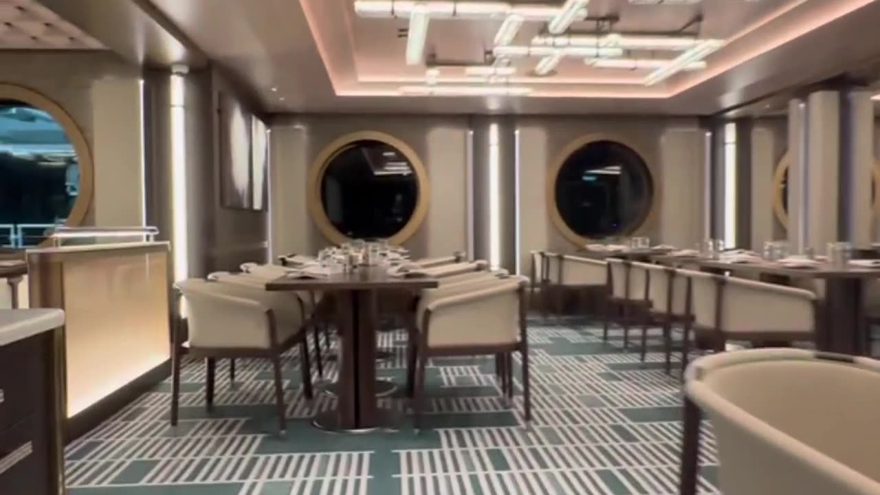 First Look! NCL Aqua Public Deck 6: Commodore Room