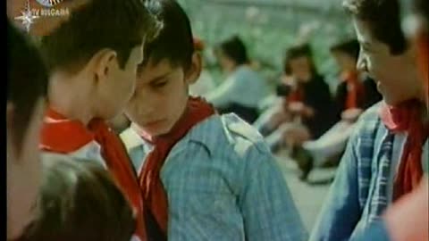 Деца играят вън (1973)