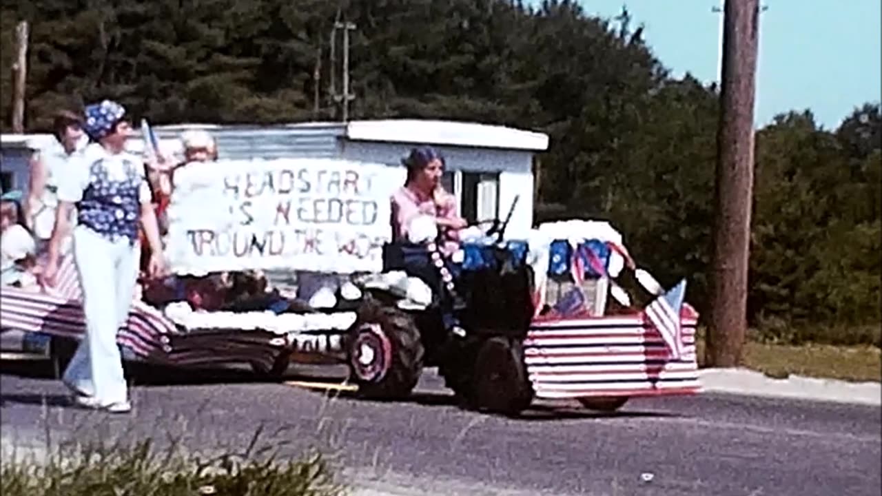 1975 Homecoming Parade