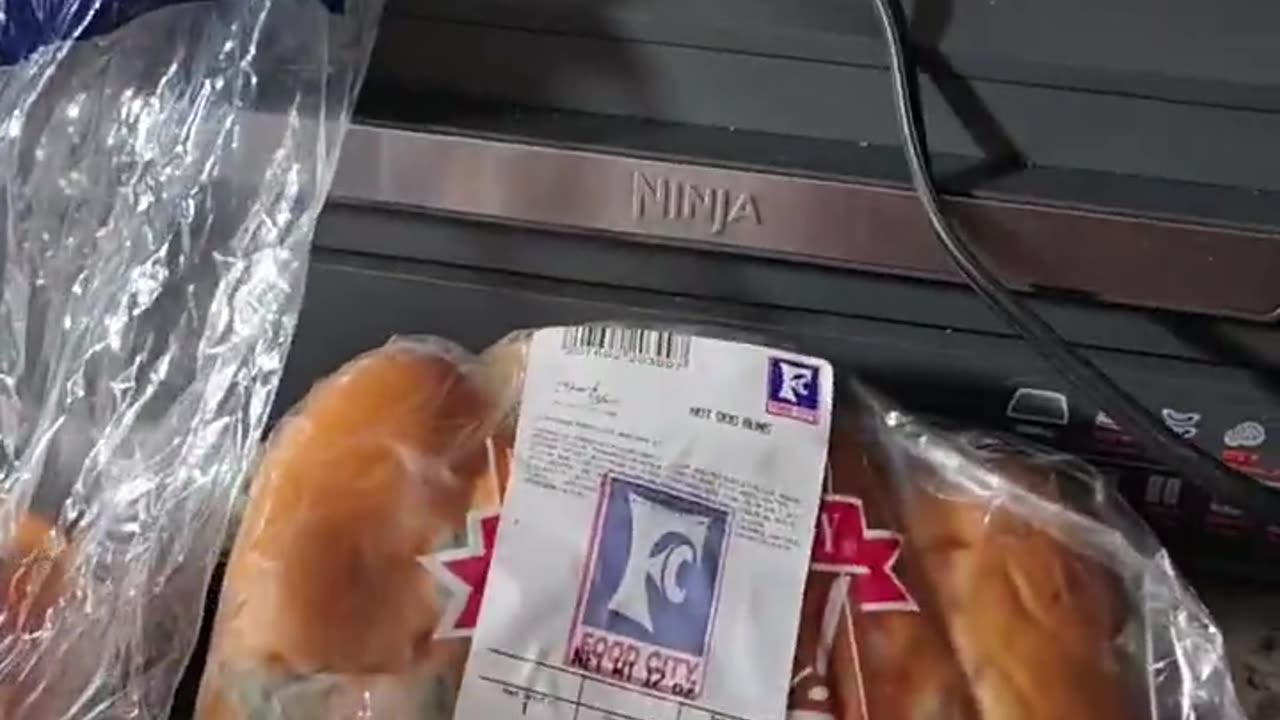 🤮🤮🤮This man went on vacation and when he got back he found,