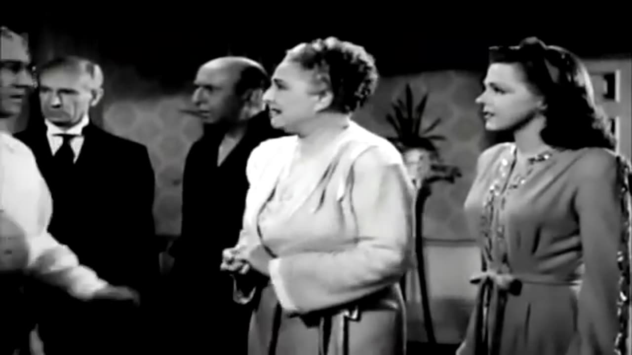 Murder In The Blue Room (1944 5 Star Classic Mys Com Rom) (1944)